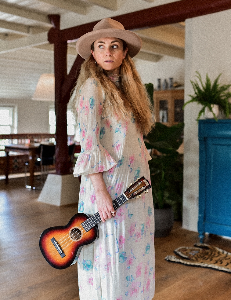 Anna Van Den Bogert Website 14