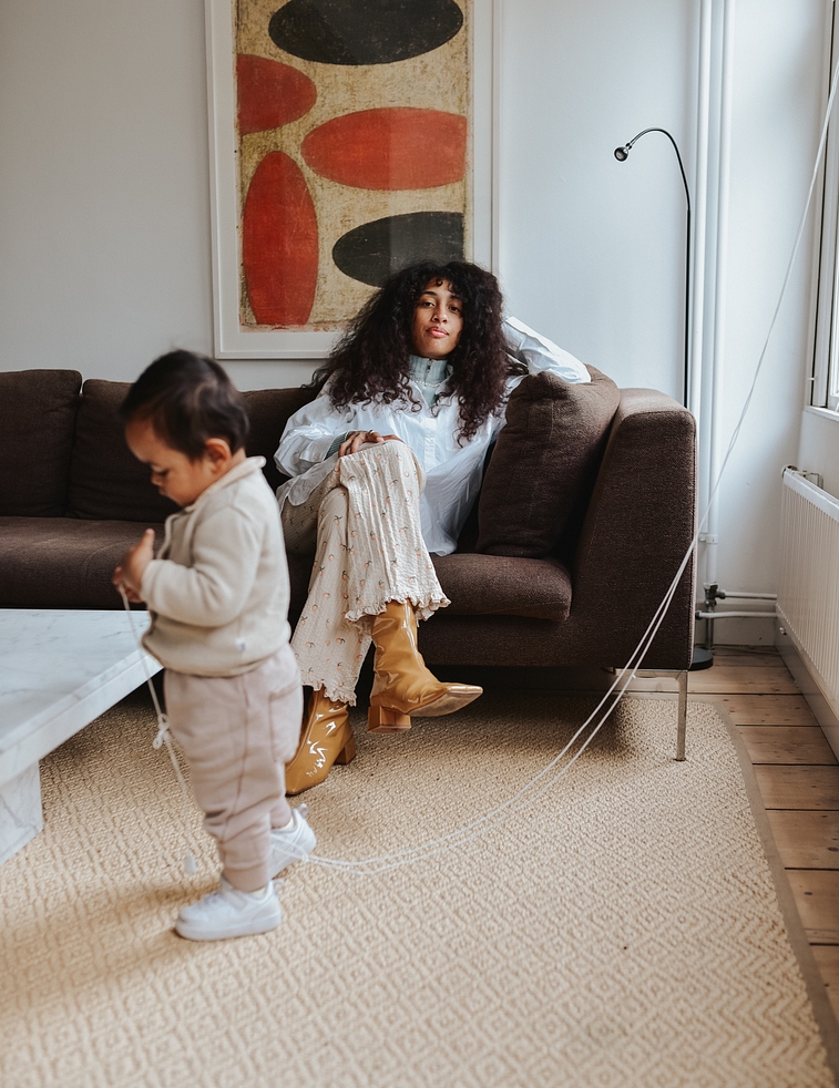 IDA Crisp Sheets Motherhood shoot LR 38