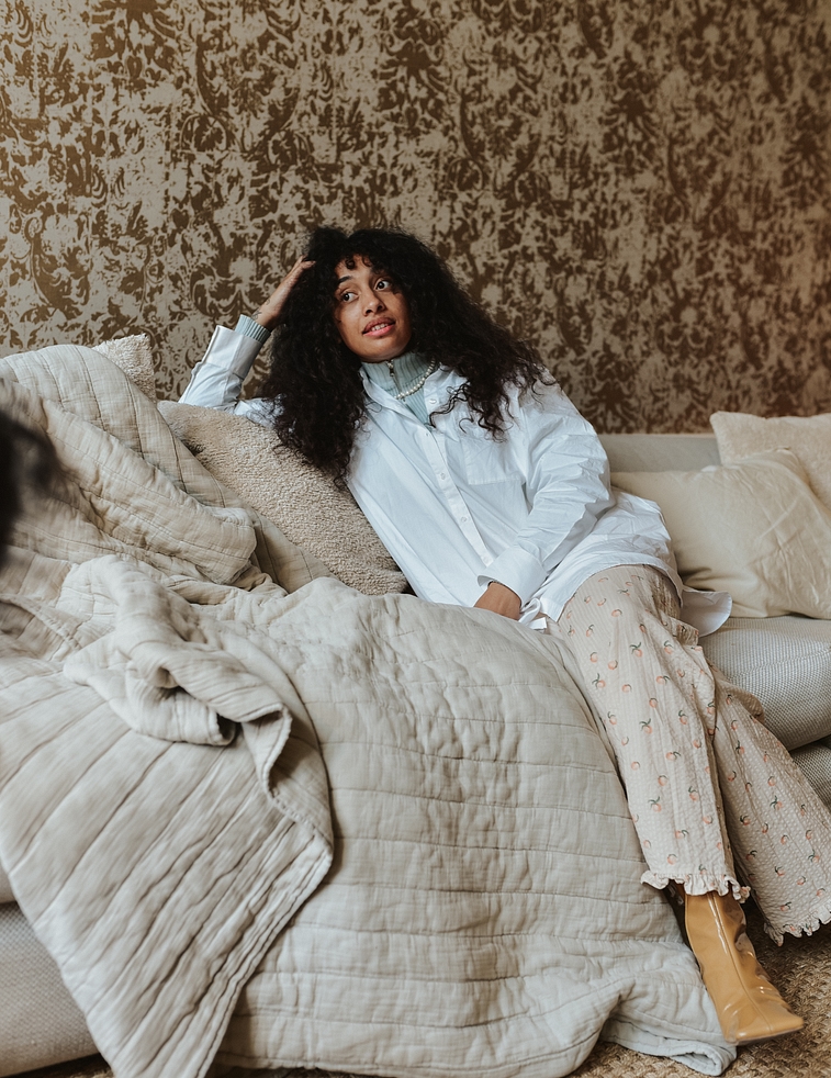 IDA Crisp Sheets Motherhood shoot LR 58