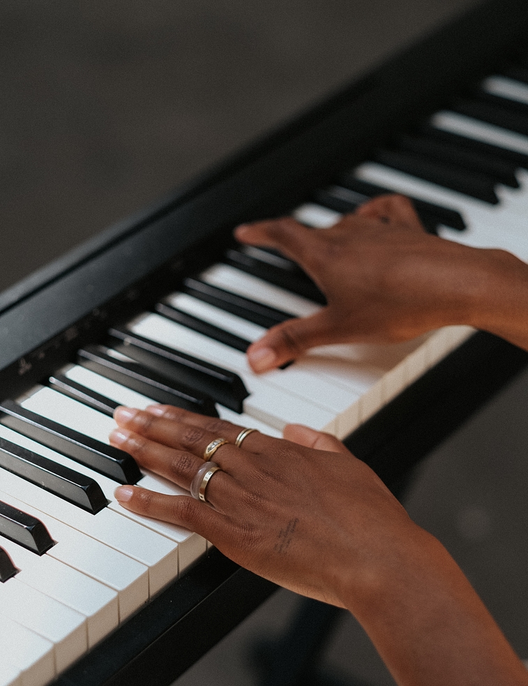 Jelisa x Crisp Sheets LR 7