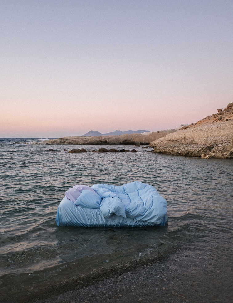 SANTORINI MILOS LR 17