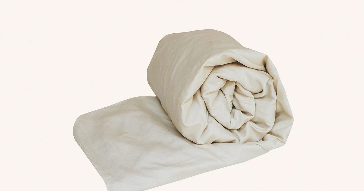 Crisp Sheets Smoothy Pale Beige Fitted Sheet